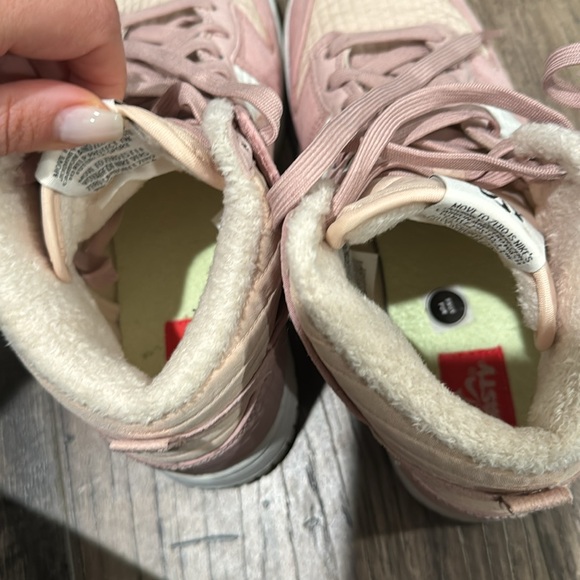 Nike - Picture 5 of 6